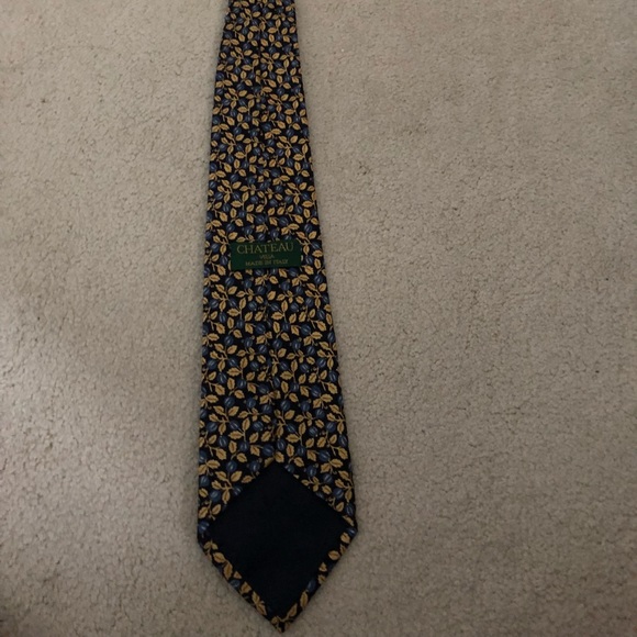 Chateau Vella Tie - Picture 3 of 4